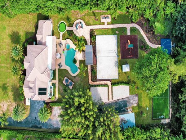 Pompano Beach Luxury Eight Bedroom Vacation Home
