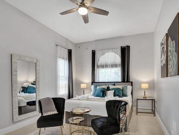 Luxury Vacation Rental with 8 Bedrooms & Mini Golf