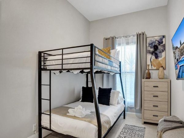 Luxury Vacation Rental with 8 Bedrooms & Mini Golf