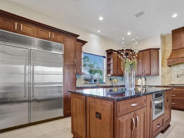 Luxury Vacation Rental with 8 Bedrooms & Mini Golf