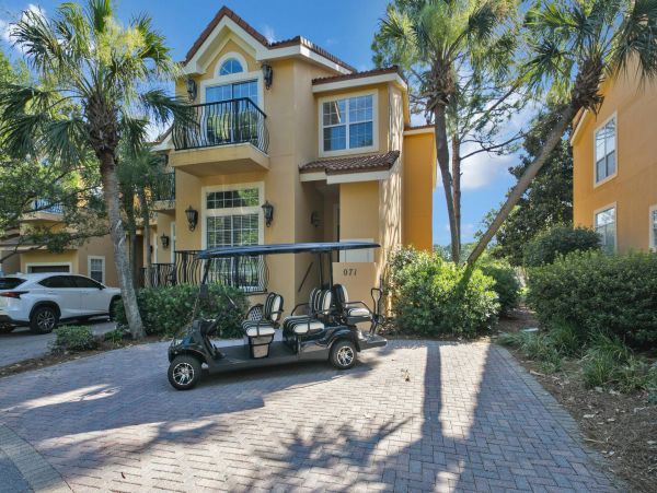 Four Bedroom Luxury Vacation Home in Miramar Beach