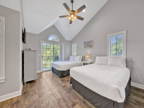 Four Bedroom Luxury Vacation Home in Miramar Beach