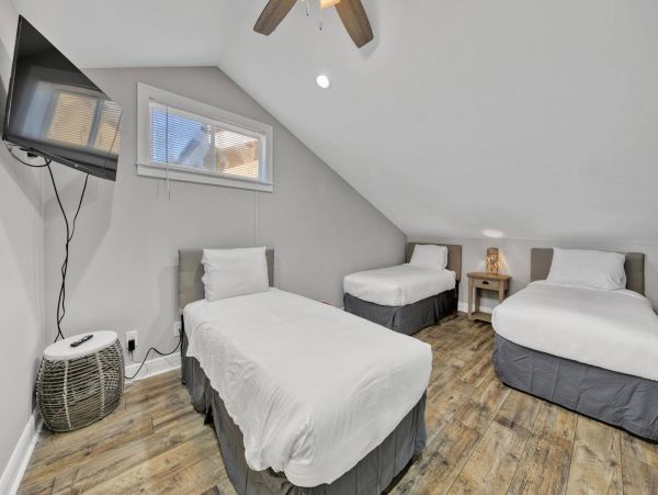 Four Bedroom Luxury Vacation Home in Miramar Beach