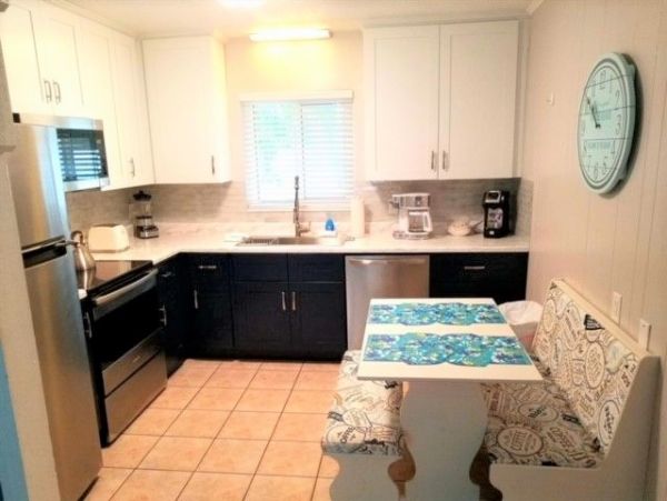 Two Bedroom Vacation Rental in Siesta Key Steps from Beach