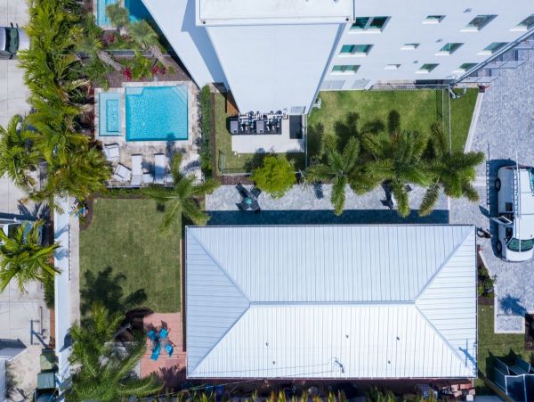 Two Bedroom Vacation Rental in Siesta Key Steps from Beach