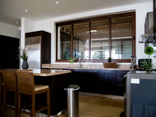 Five Bedroom Beach Front Luxury