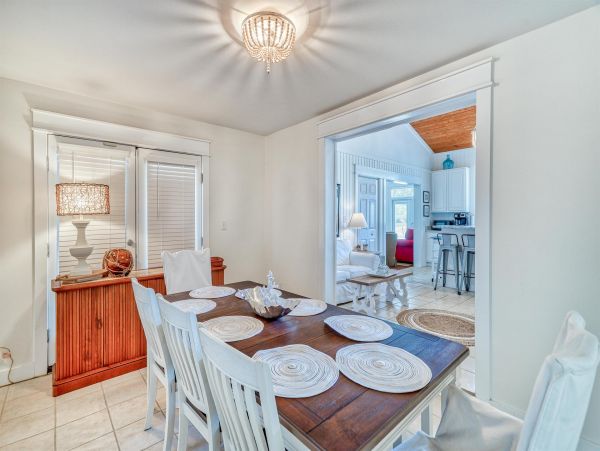 Lovely 4 Bedroom Home with Private Pool