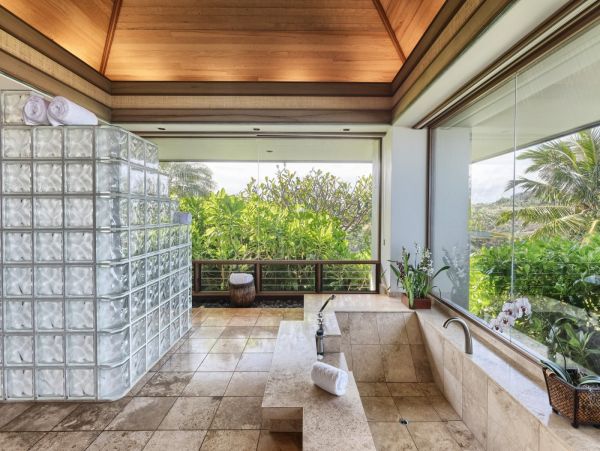 Kilauea Luxury Vacation Estate Seven Bedroom