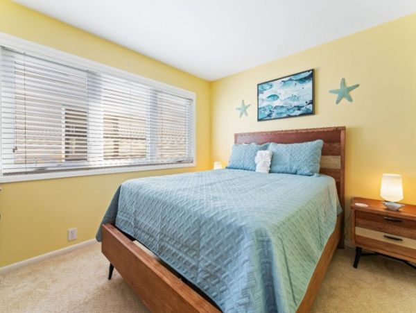 Siesta Key Vacation Condo Three Bedroom Walk to Beach