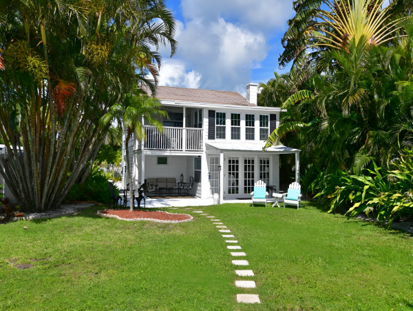 Lovely 2 Bedroom Unit with Bay View Sleeps 6