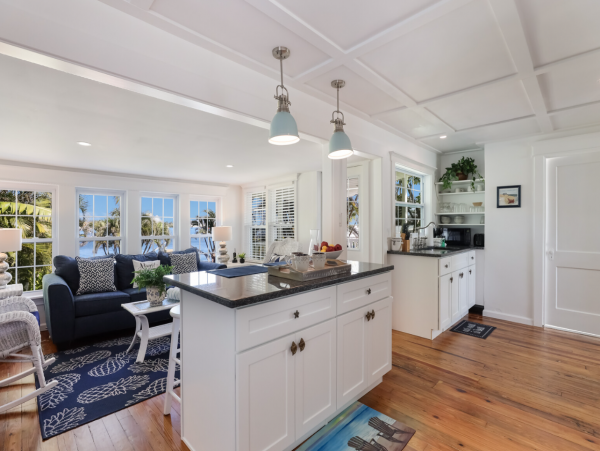 Lovely 2 Bedroom Unit with Bay View Sleeps 6