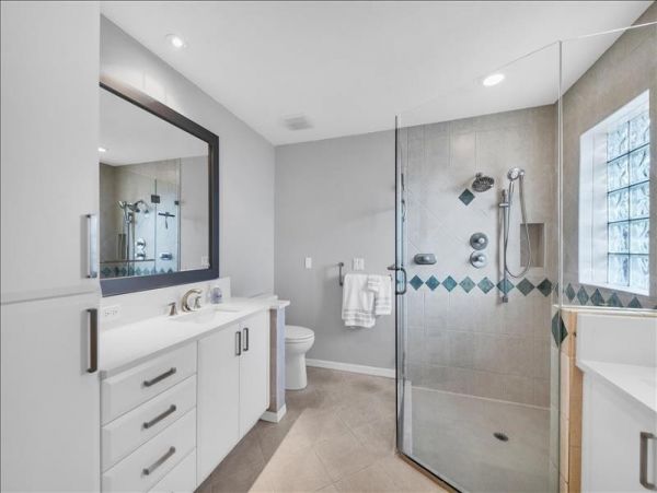 Longboat Key 3 Bedroom Home with Pool & Dock