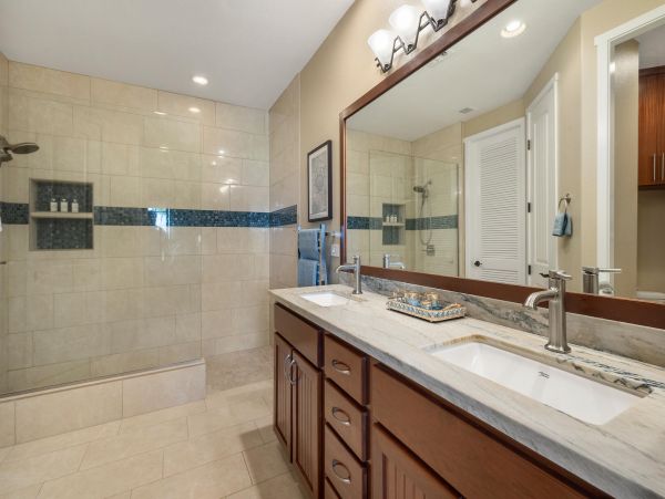 Absolutely Stunning 3 Bedroom Resort Townhome in Waimea