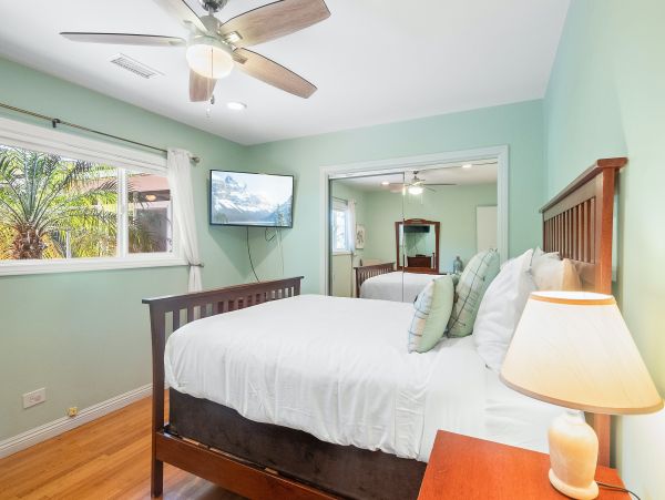 Three Bedroom Birdrock Home with Ocean Views