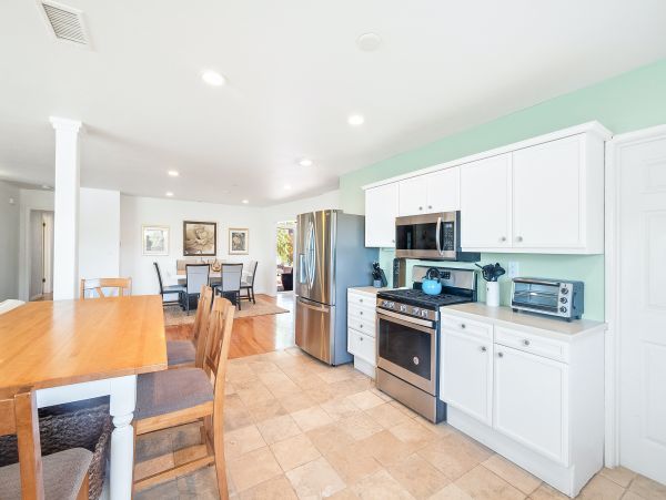 Three Bedroom Birdrock Home with Ocean Views