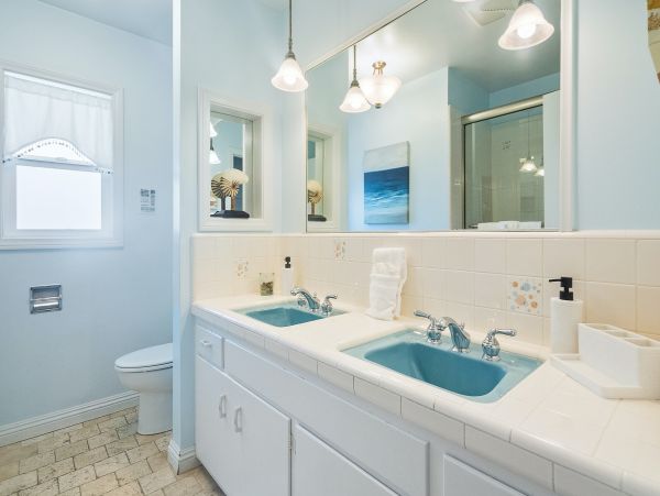 Three Bedroom Birdrock Home with Ocean Views