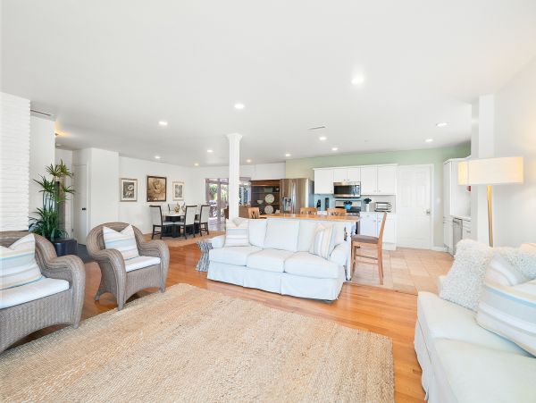 Three Bedroom Birdrock Home with Ocean Views
