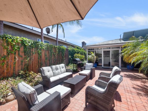 Three Bedroom Birdrock Home with Ocean Views