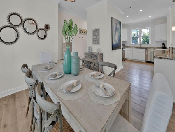 Gorgeous House with 4 Bedrooms in Santa Rosa Beach
