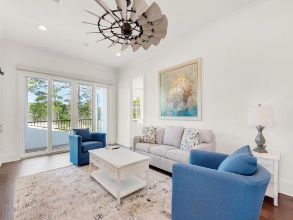 Beautiful 5 Bedroom Home with Private Pool