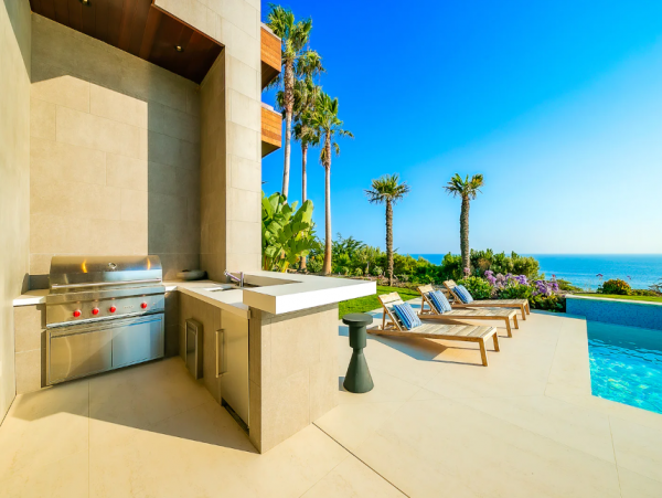 Luxury 6 Bedroom Home with Full Ocean View