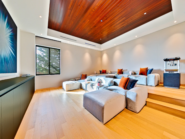Luxury 6 Bedroom Home with Full Ocean View