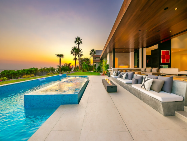 Luxury 6 Bedroom Home with Full Ocean View