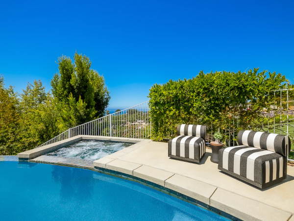 Malibu Luxury Villa with 6 Bedrooms & Private Pool