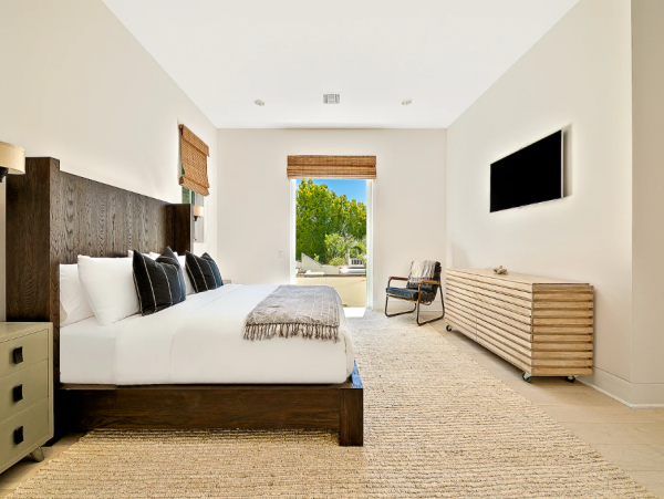 Malibu Luxury Villa with 6 Bedrooms & Private Pool
