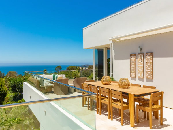 Malibu Luxury Villa with 6 Bedrooms & Private Pool