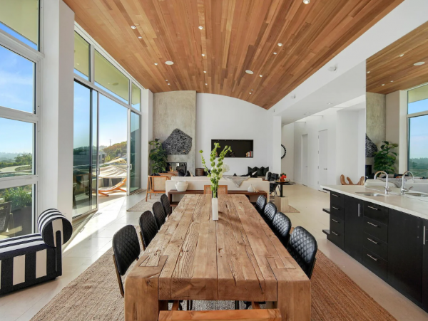 Malibu Luxury Villa with 6 Bedrooms & Private Pool