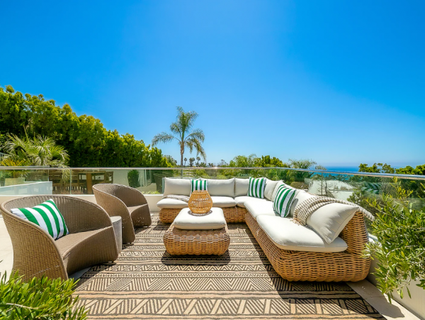 Malibu Luxury Villa with 6 Bedrooms & Private Pool