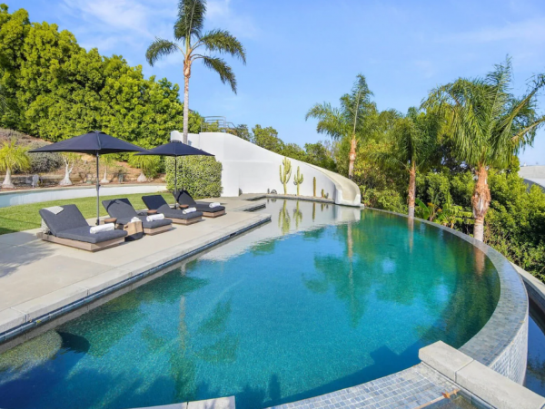 Malibu Luxury Villa with 6 Bedrooms & Private Pool