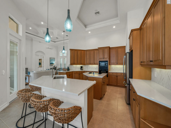 Beautiful 4 Bedroom Home in Marco Island