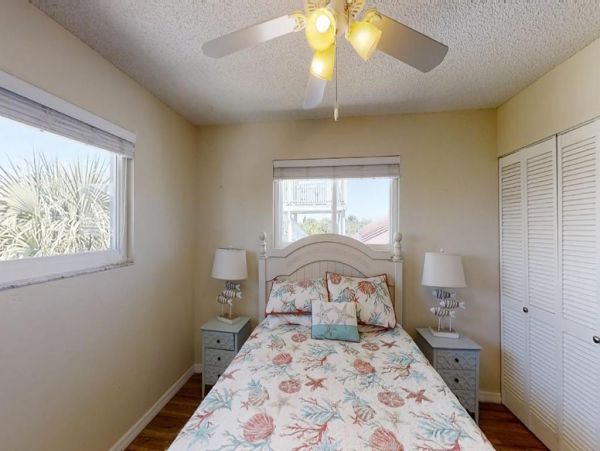 St. Augustine 5 Bedroom Vacation Pool Home Steps from Beach