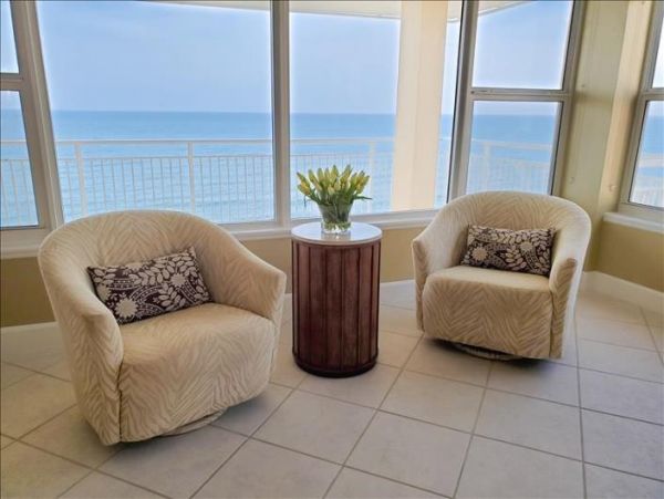 On Beach 2 Bedroom Vacation Condo in Longboat Key Great Views