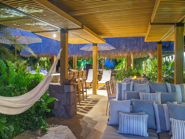 Five Bedroom Luxury Villa with Infinity Pool