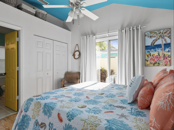 Beautiful Cottage Three Houses Back From Beach in Anna Maria