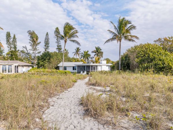 Gulfside Drive Beach house at North end of LBK