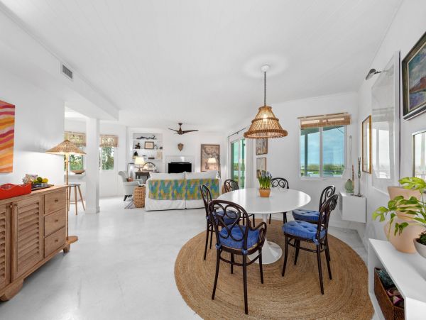 Gulfside Drive Beach house at North end of LBK