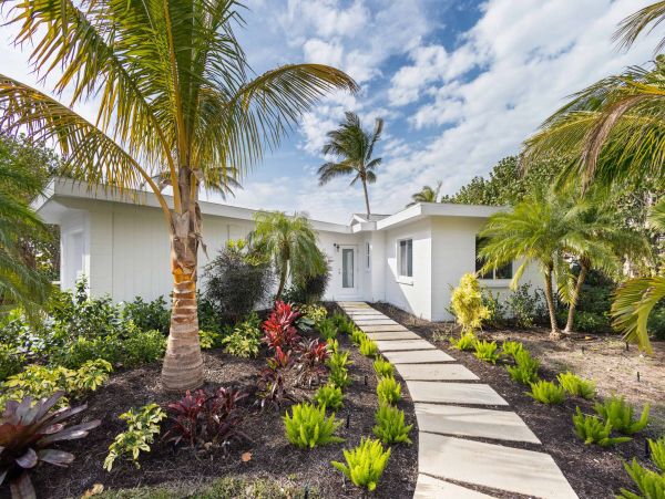 Gulfside Drive Beach house at North end of LBK