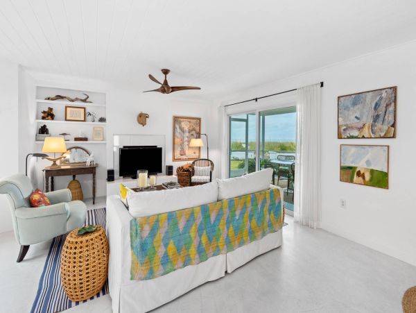 Gulfside Drive Beach house at North end of LBK
