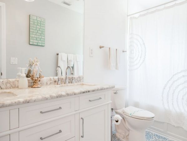 Anna Maria Walk to Beach Two Bedroom Vacation Condo