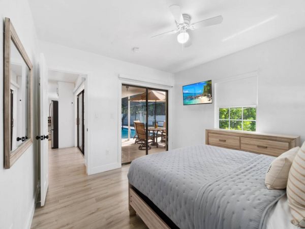Luxury Vacation Home in Marco Island with Private Pool & SPA