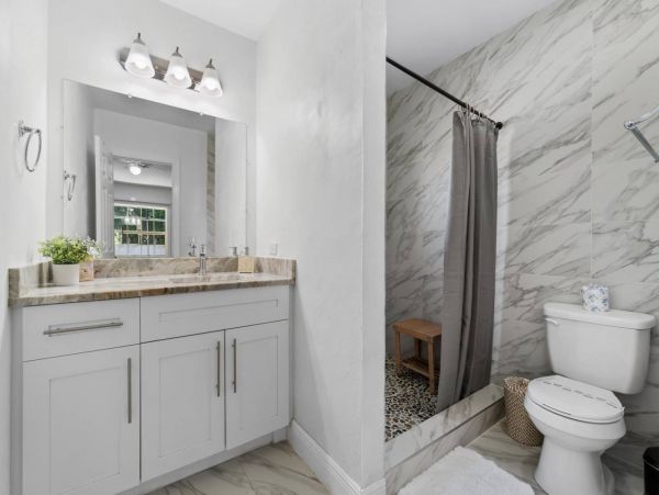 Luxury Vacation Home in Marco Island with Private Pool & SPA