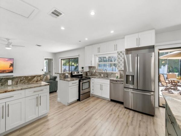 Luxury Vacation Home in Marco Island with Private Pool & SPA
