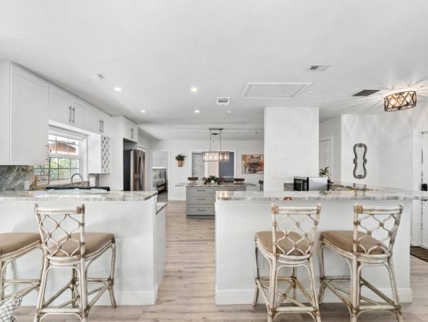 Luxury Vacation Home in Marco Island with Private Pool & SPA