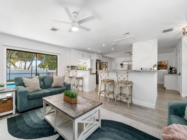 Luxury Vacation Home in Marco Island with Private Pool & SPA