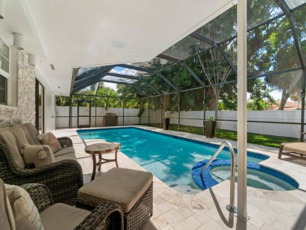 Luxury Vacation Home in Marco Island with Private Pool & SPA