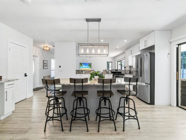 Luxury Vacation Home in Marco Island with Private Pool & SPA